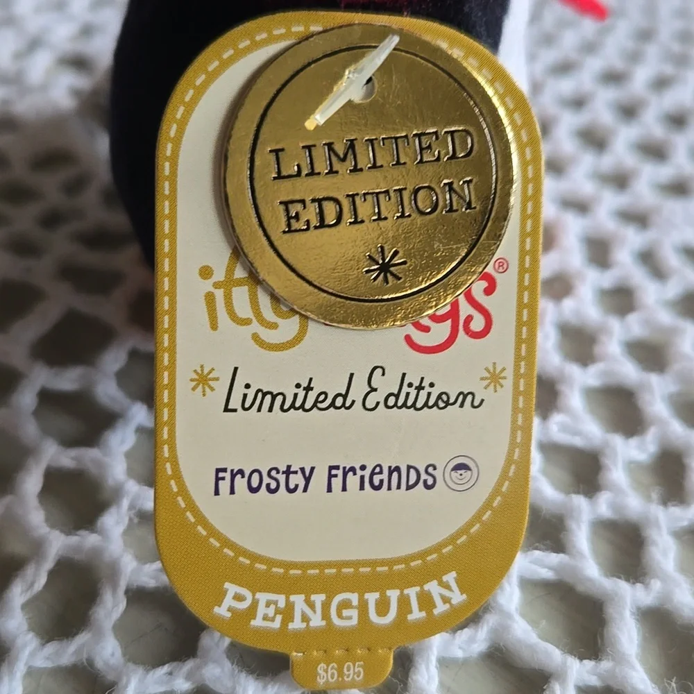 2 VINTAGE HALLMARK ITTYBITTY'S LIMITED EDITION FROSTY FRIENDS - Picture 3 of 14